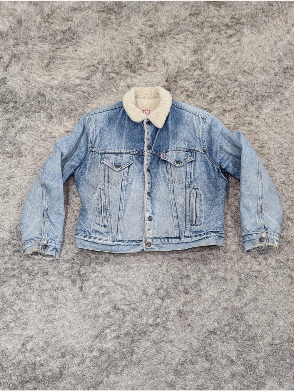Vintage Levis Jacket Mens 46R Blue Denim Jean Sherpa Trucker Distressed 80s USA